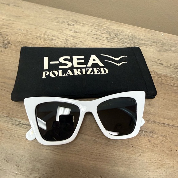 Polarized Cat Eye Sunglasses - White - Picture 2 of 5